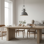 Industriell taklampa över matsalsbord